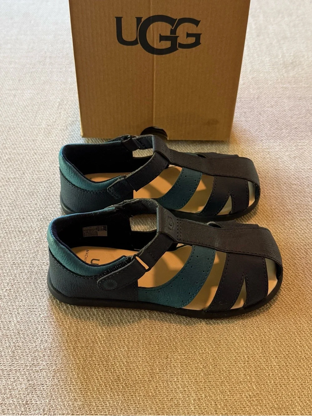 UGG Kylo Boys Blue Leather Sandals Size 11 | Adjustable Hook & Loop Comfort Shoe